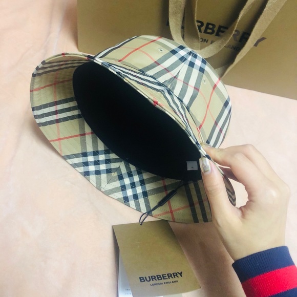 Burberry Beige Checkered Bucket Hat - Picture 2 of 8